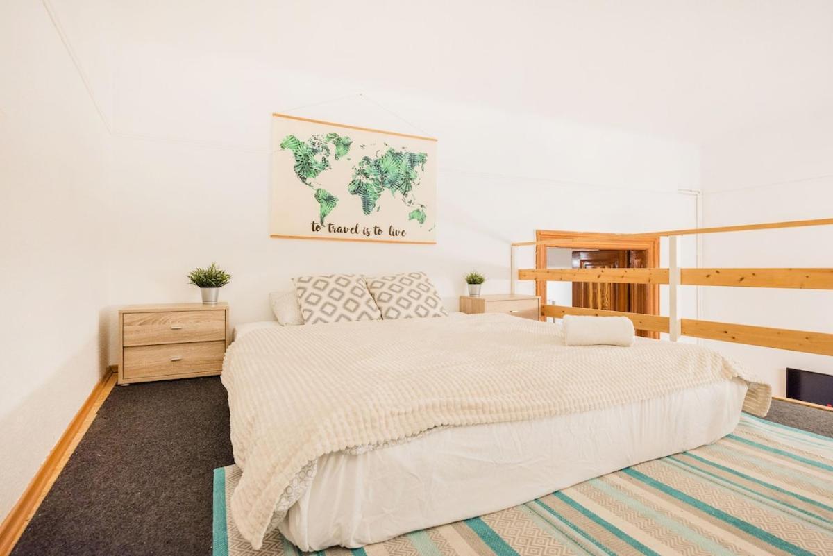 Appartement Mh008-secluded Spacious Oasis-best Location In Downtown Budapest