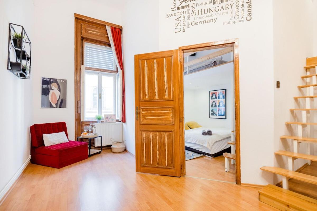 Appartement Mh008-secluded Spacious Oasis-best Location In Downtown Budapest