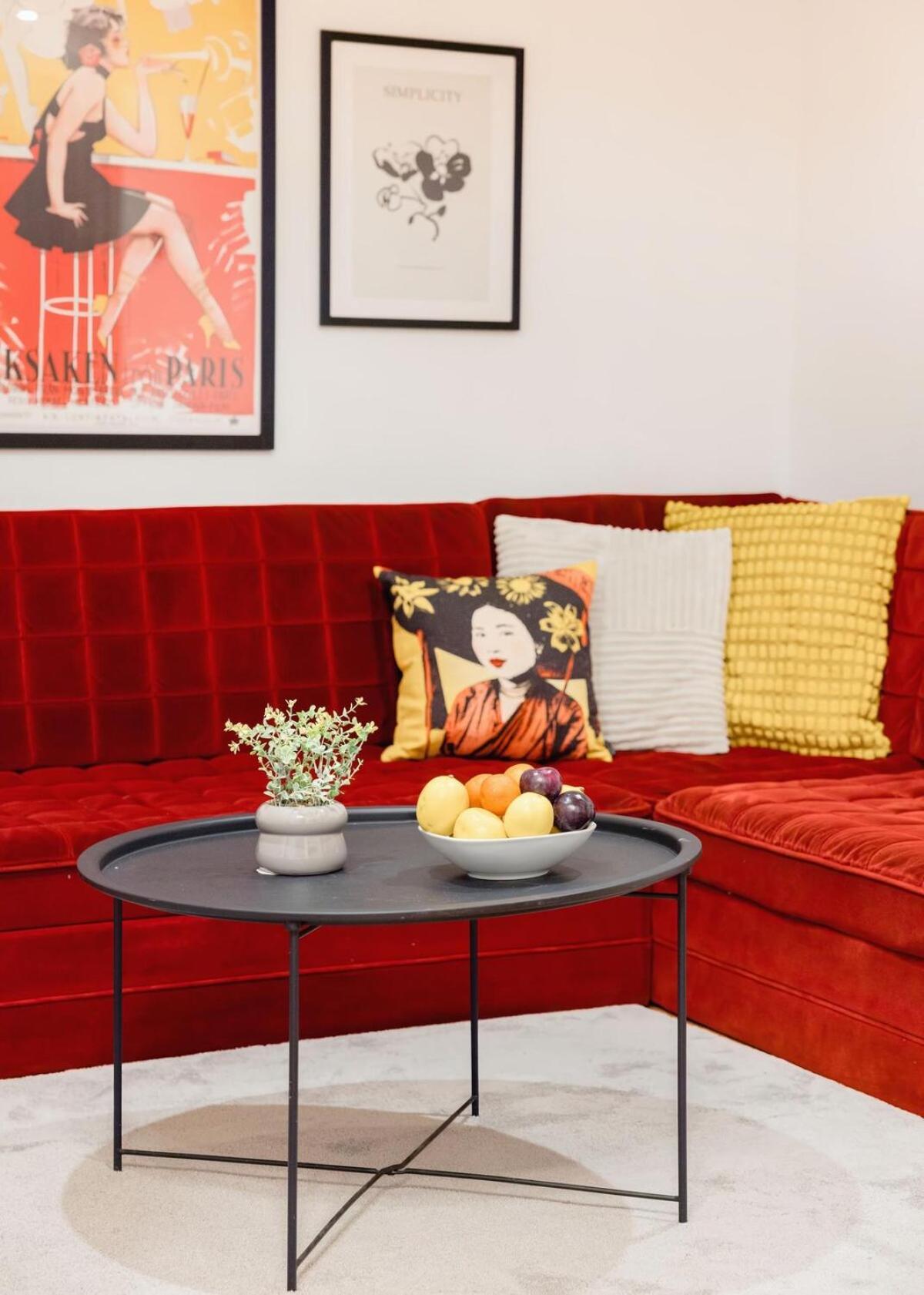 Mh008-secluded Spacious Oasis-best Location In Downtown * Budapest